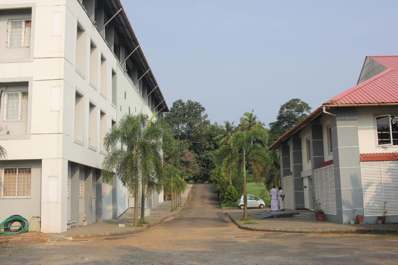 Angamaly Convention Centre Hotel Kochi ภายนอก รูปภาพ