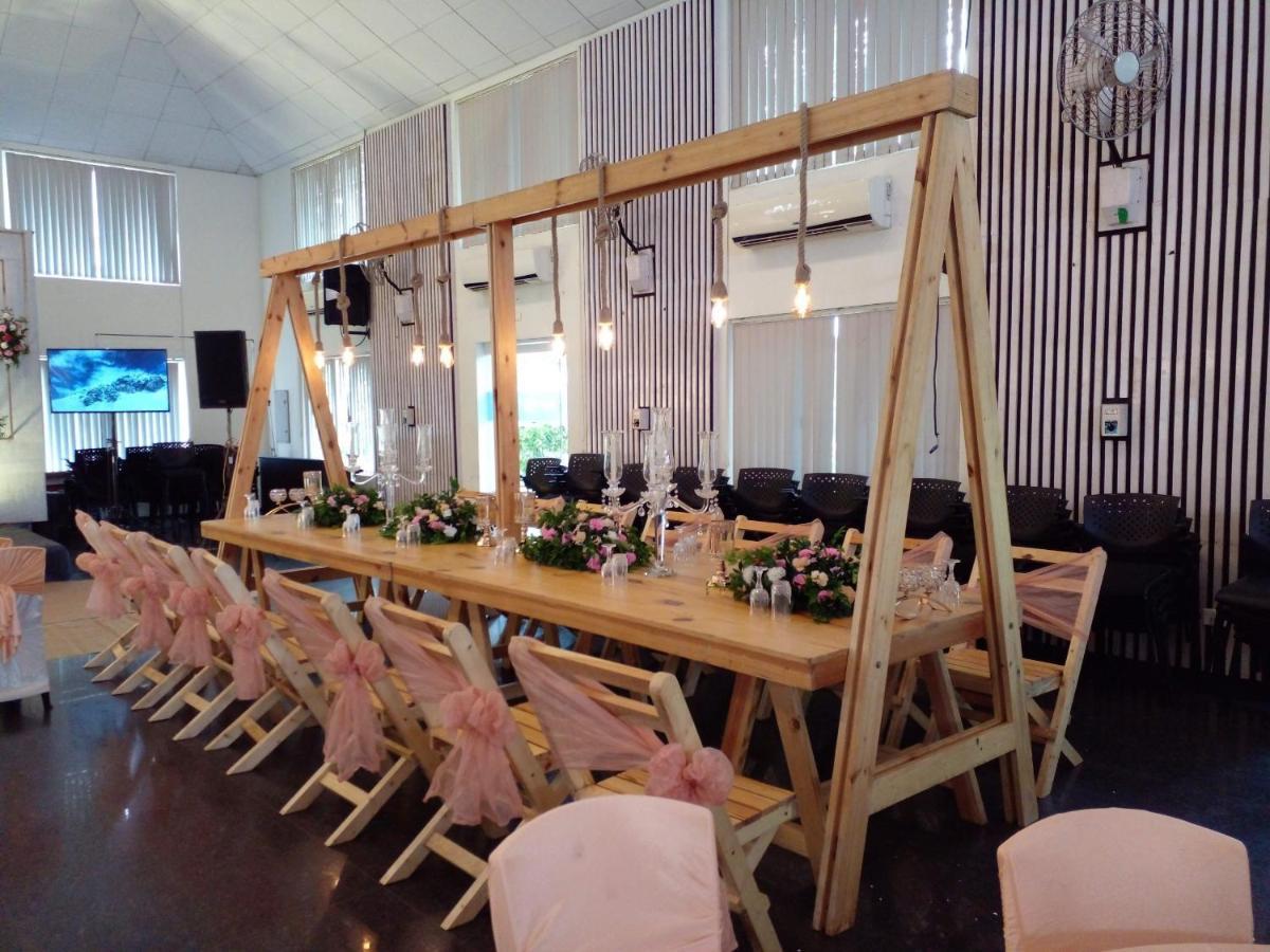 Angamaly Convention Centre Hotel Kochi ภายนอก รูปภาพ