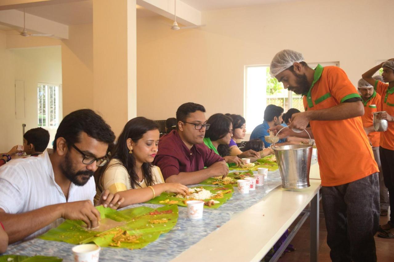 Angamaly Convention Centre Hotel Kochi ภายนอก รูปภาพ